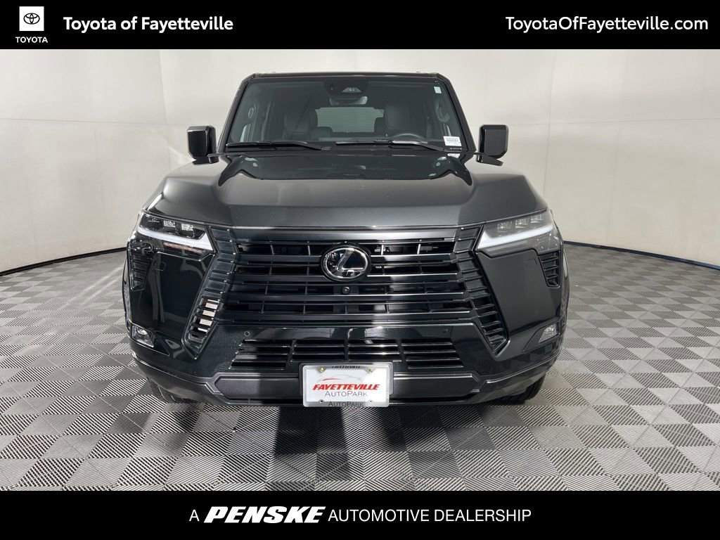 Used 2025 Lexus GX 550 w/ Accessory Package (2T) image 18