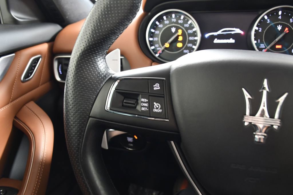 Used 2021 Maserati Levante S image 28