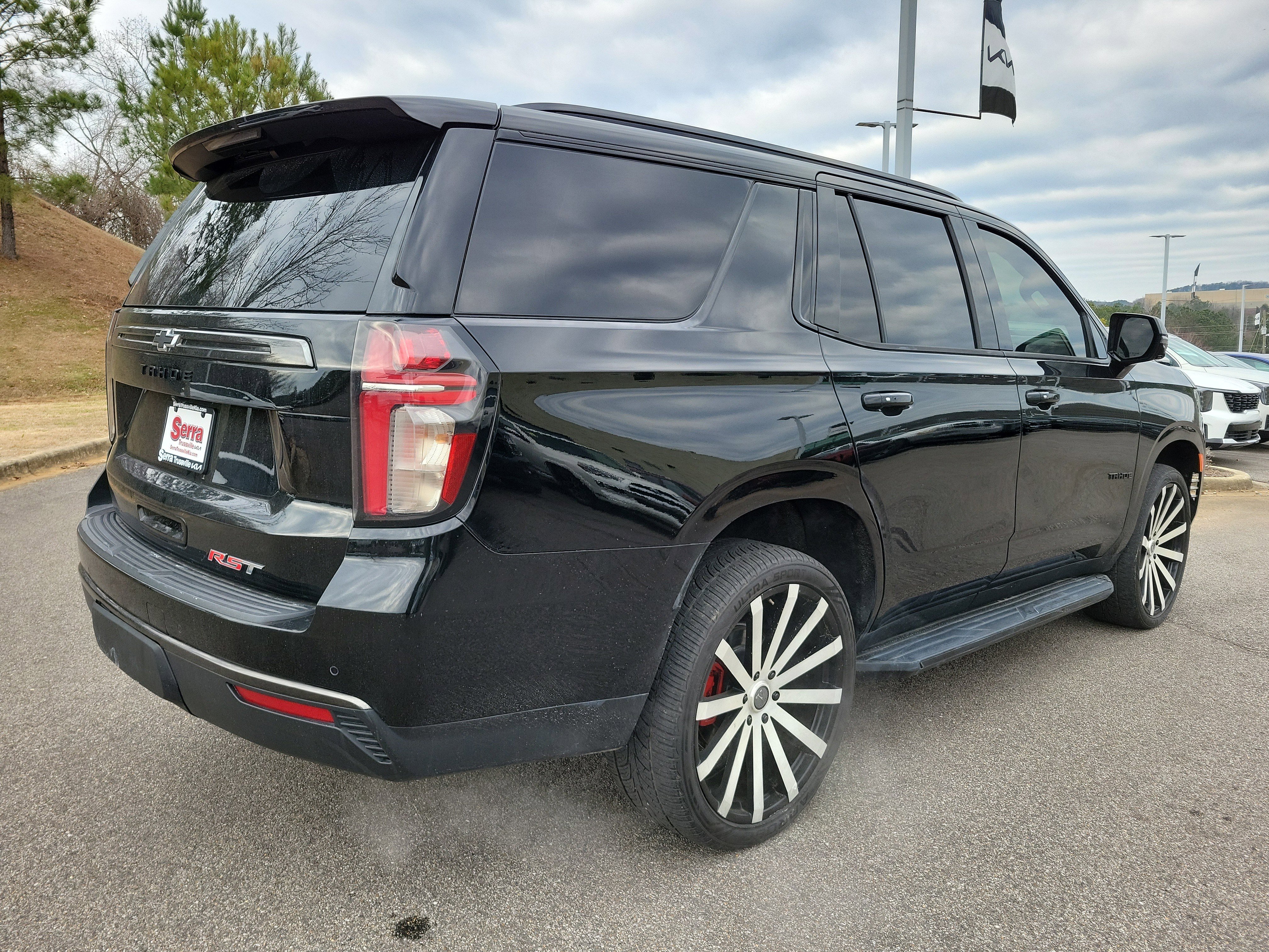 Used 2021 Chevrolet Tahoe RST w/ Luxury Package image 30