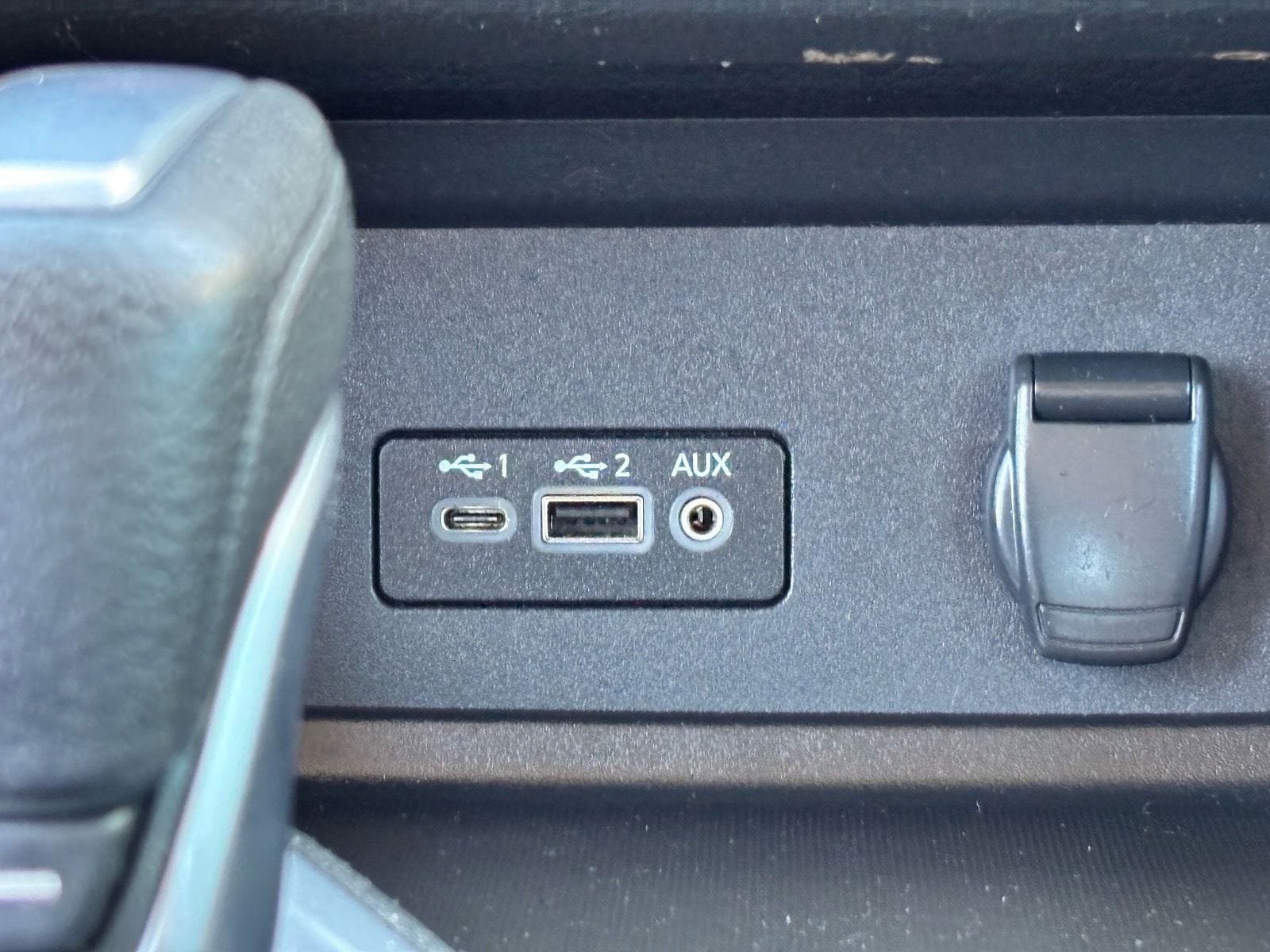 Used 2021 Nissan Sentra SV FWD image 23