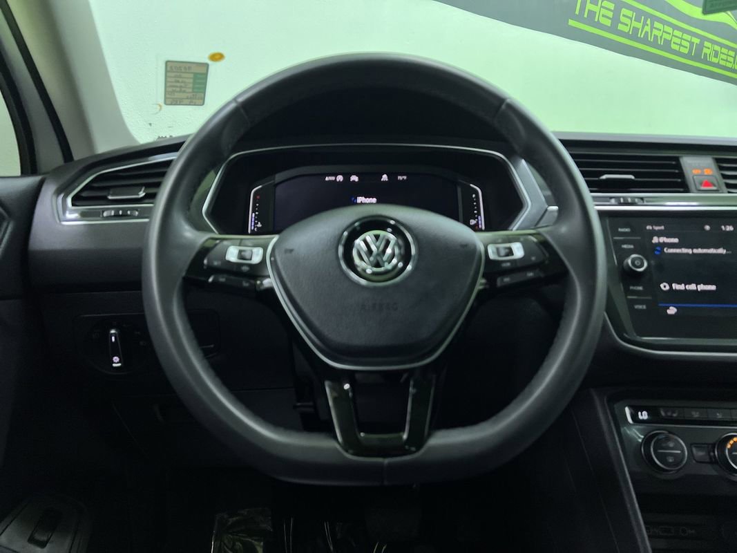 Used 2020 Volkswagen Tiguan SEL AWD/4WD image 20