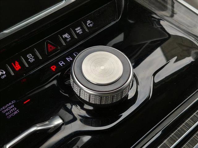 Used 2022 Jeep Wagoneer Series II AWD/4WD image 12