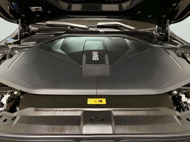 Used 2025 BMW i5 eDrive40i image 86