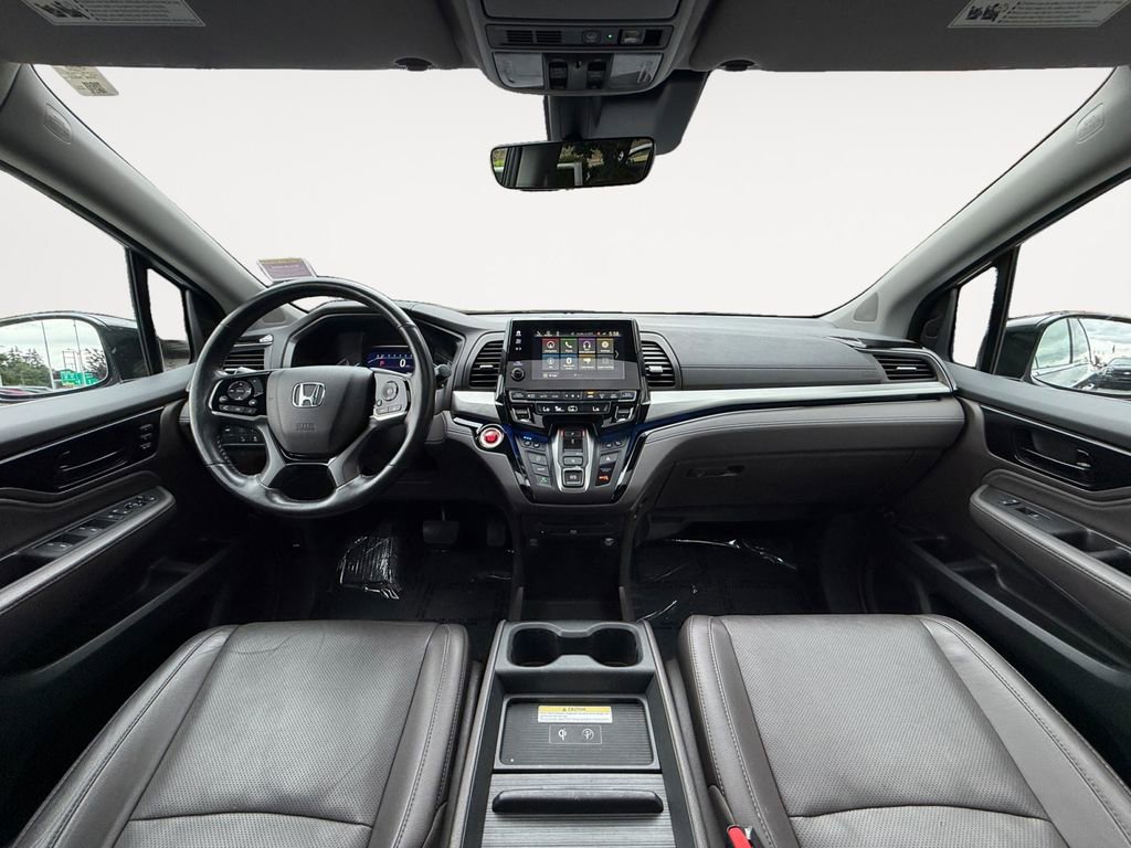 Used 2018 Honda Odyssey Elite image 12