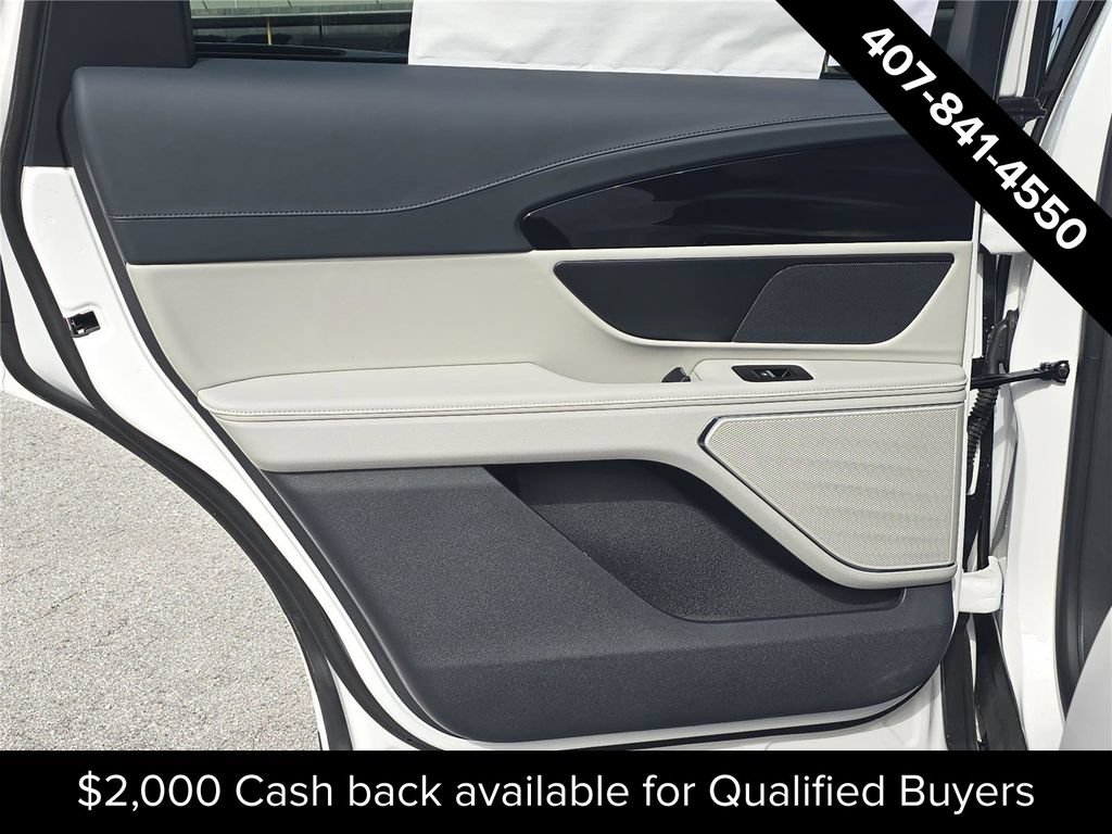 New 2026 Lincoln Nautilus Premier AWD/4WD image 8