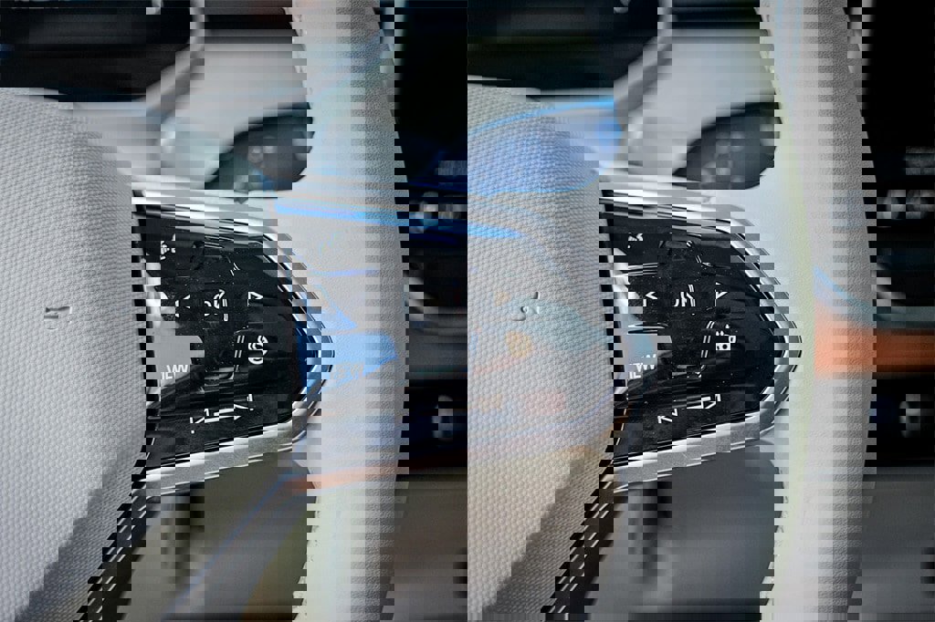 New 2025 Volkswagen ID. Buzz Pro S Plus image 15