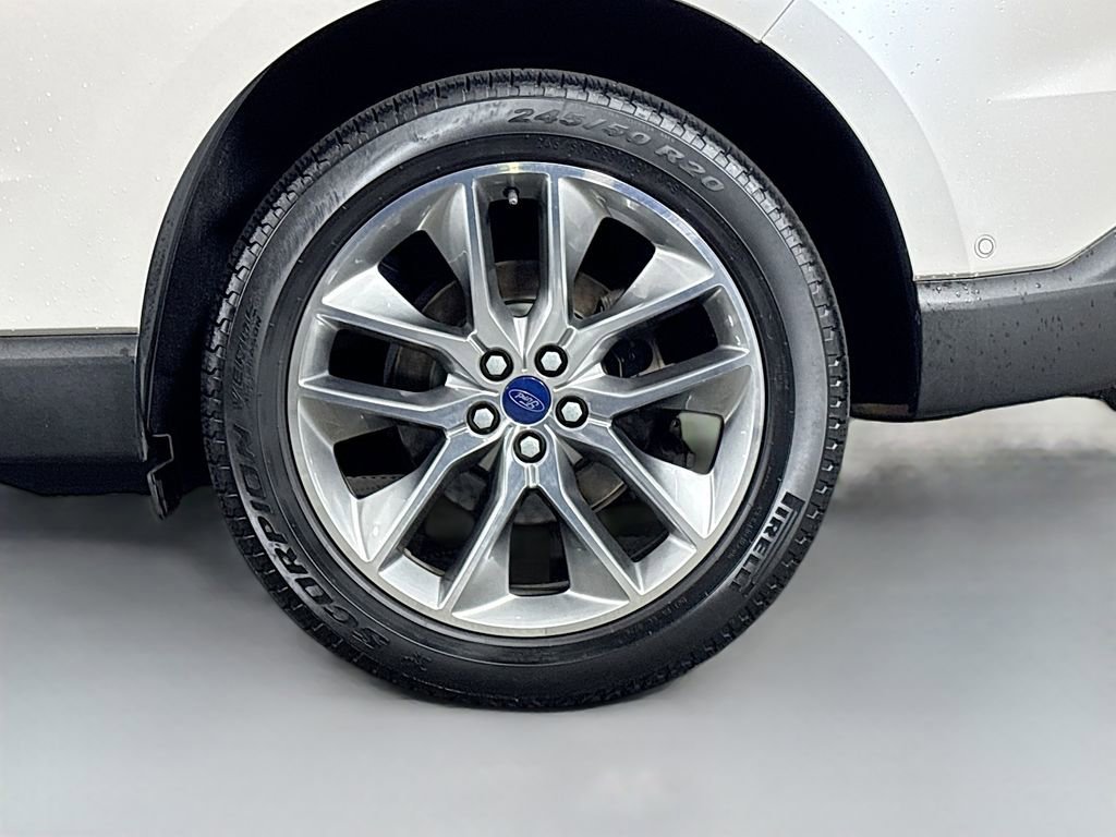 Used 2018 Ford Edge Titanium w/ Equipment Group 302A image 37