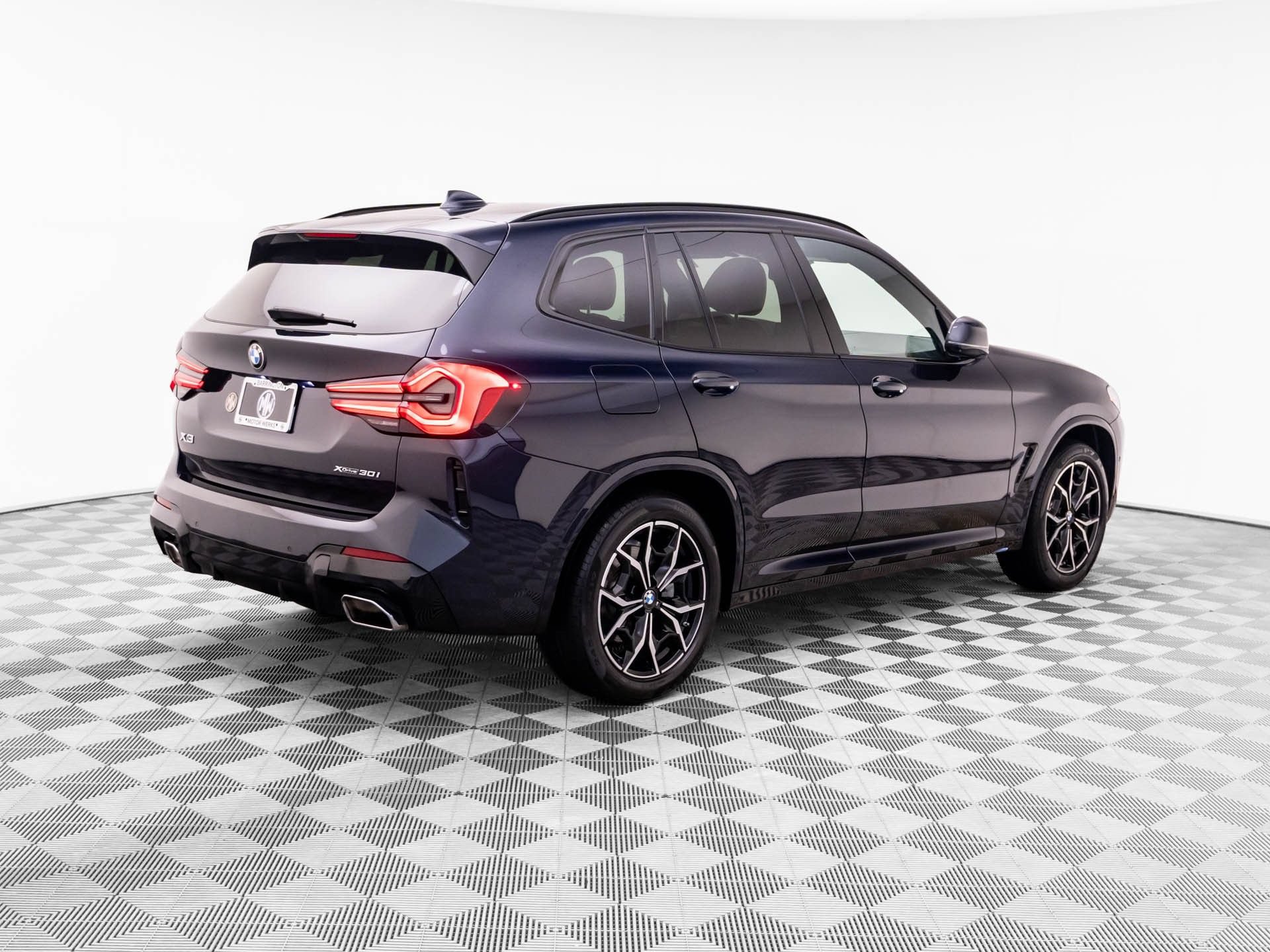 Certified 2023 BMW X3 xDrive30i w/ M Sport Package AWD/4WD image 5