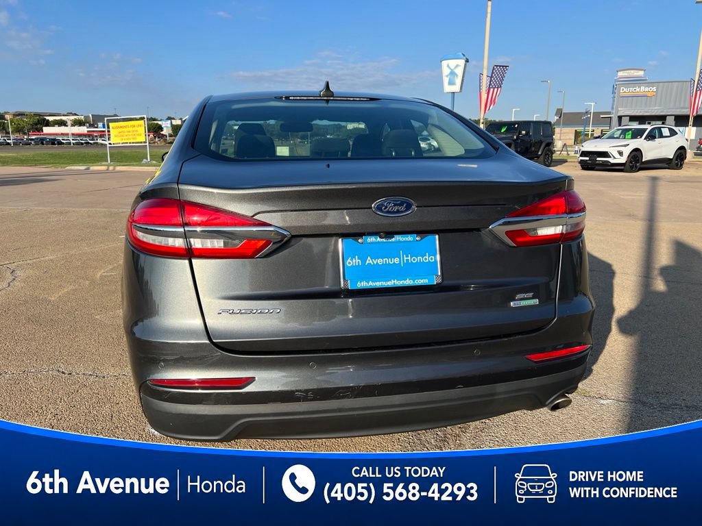 Used 2020 Ford Fusion SE FWD image 6