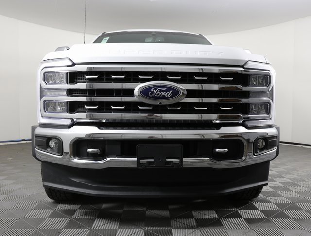 Used 2023 Ford F250 Lariat w/ Chrome Package image 2