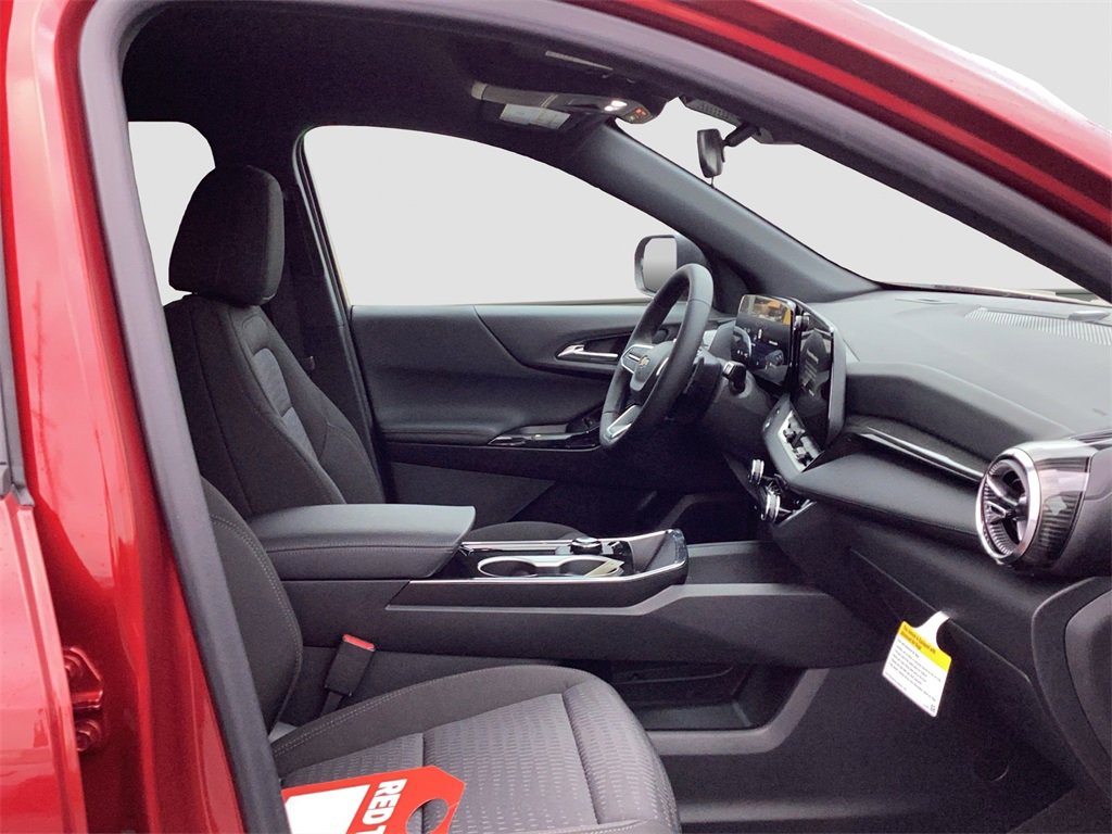 New 2026 Chevrolet Equinox LT image 18