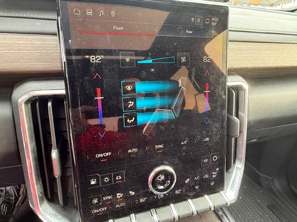 Used 2025 GMC Acadia Denali w/ LPO, Floor Liner Package AWD/4WD image 29