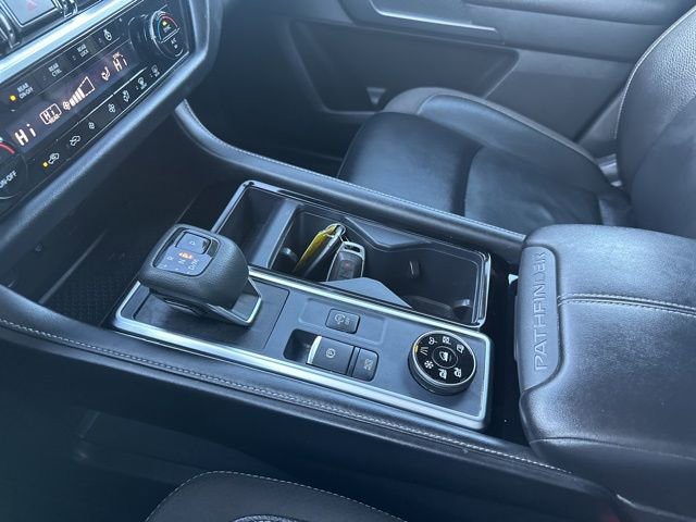 Used 2024 Nissan Pathfinder SL w/ SL Premium Package image 22