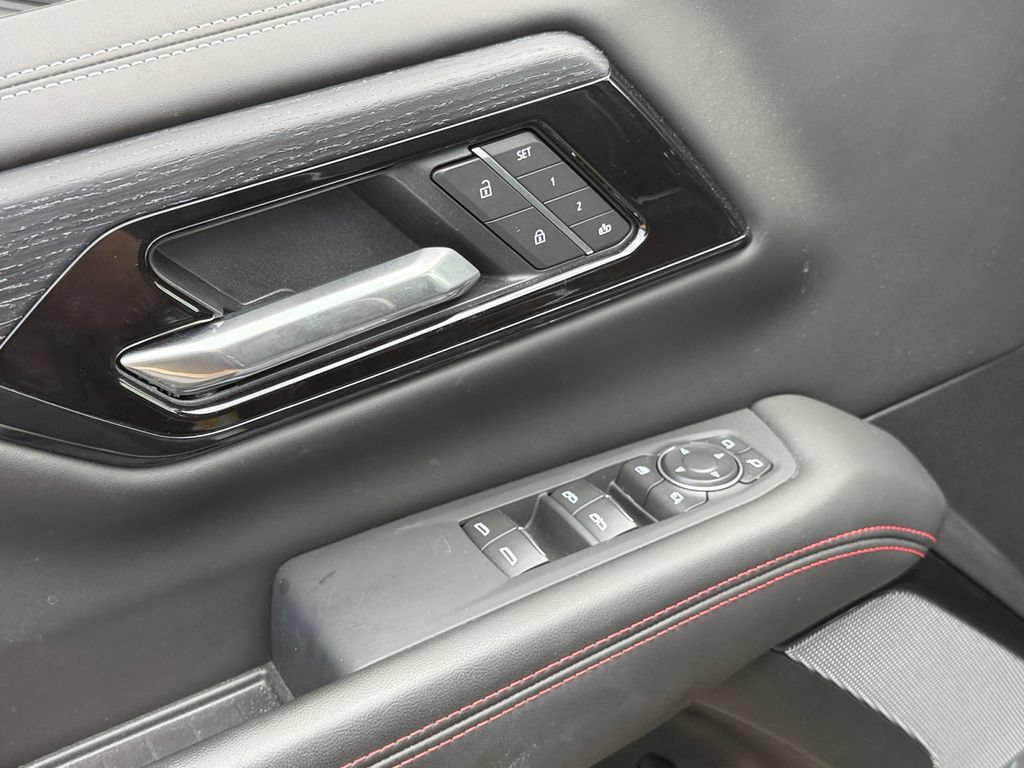 Used 2026 GMC Yukon AT4 Ultimate AWD/4WD image 20