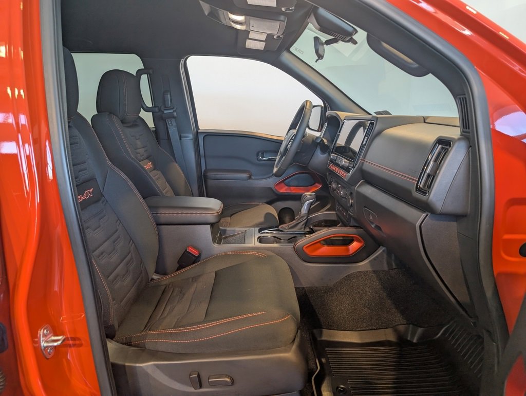 Used 2025 Nissan Frontier PRO-4X w/ Pro Convenience Package image 27