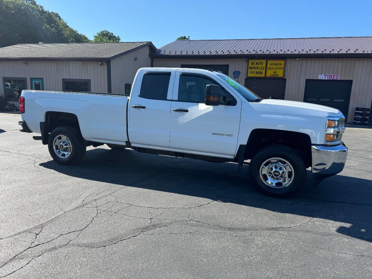 Used 2019 Chevrolet Silverado 2500 W/T w/ WT Convenience Package image 2