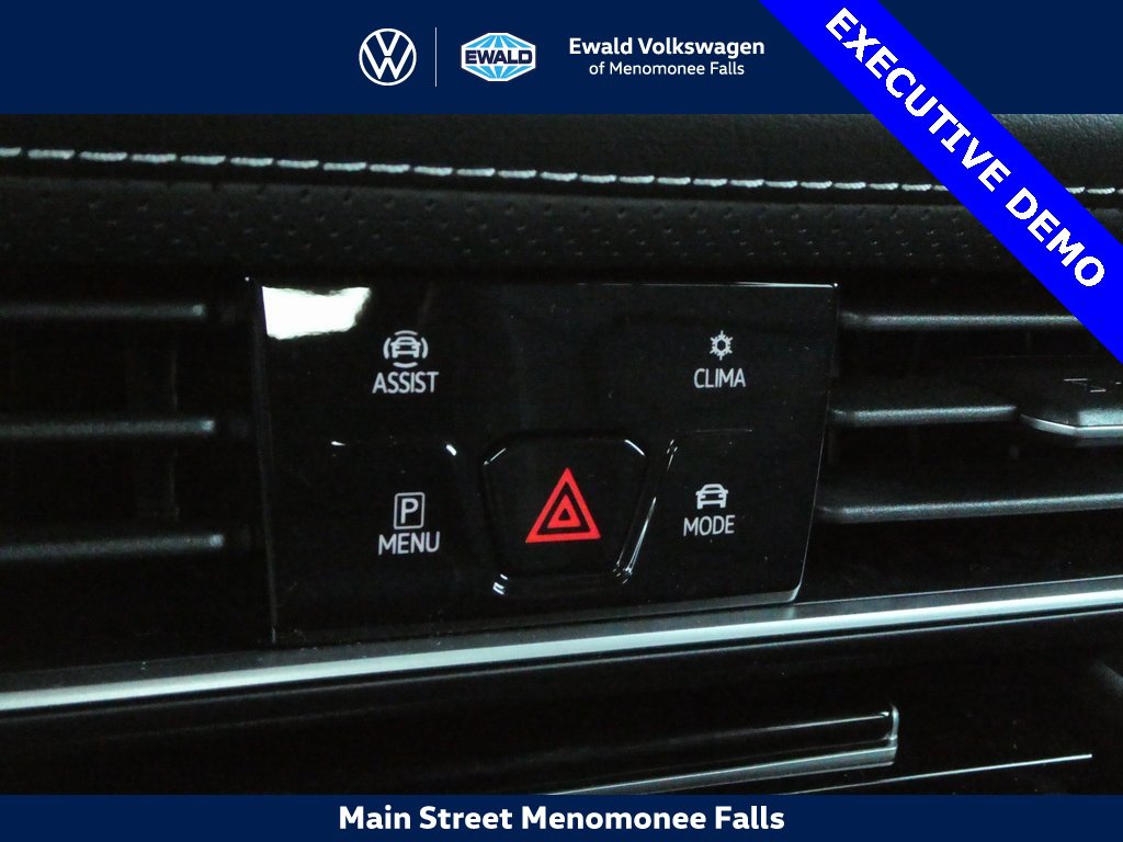 Certified 2025 Volkswagen Atlas SE image 15