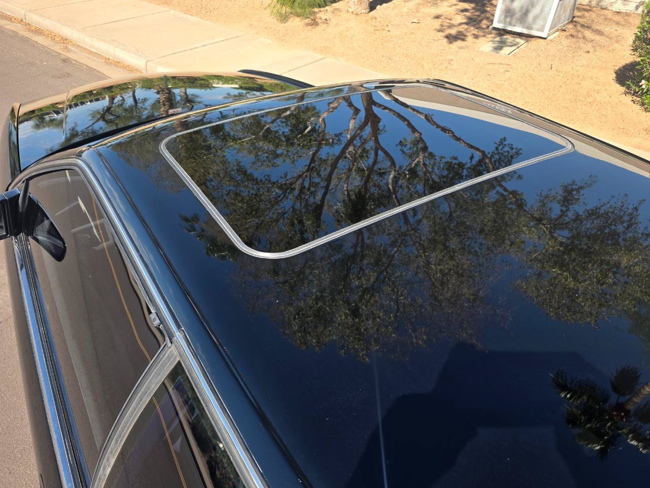 Used 1997 Cadillac Eldorado Touring FWD image 12