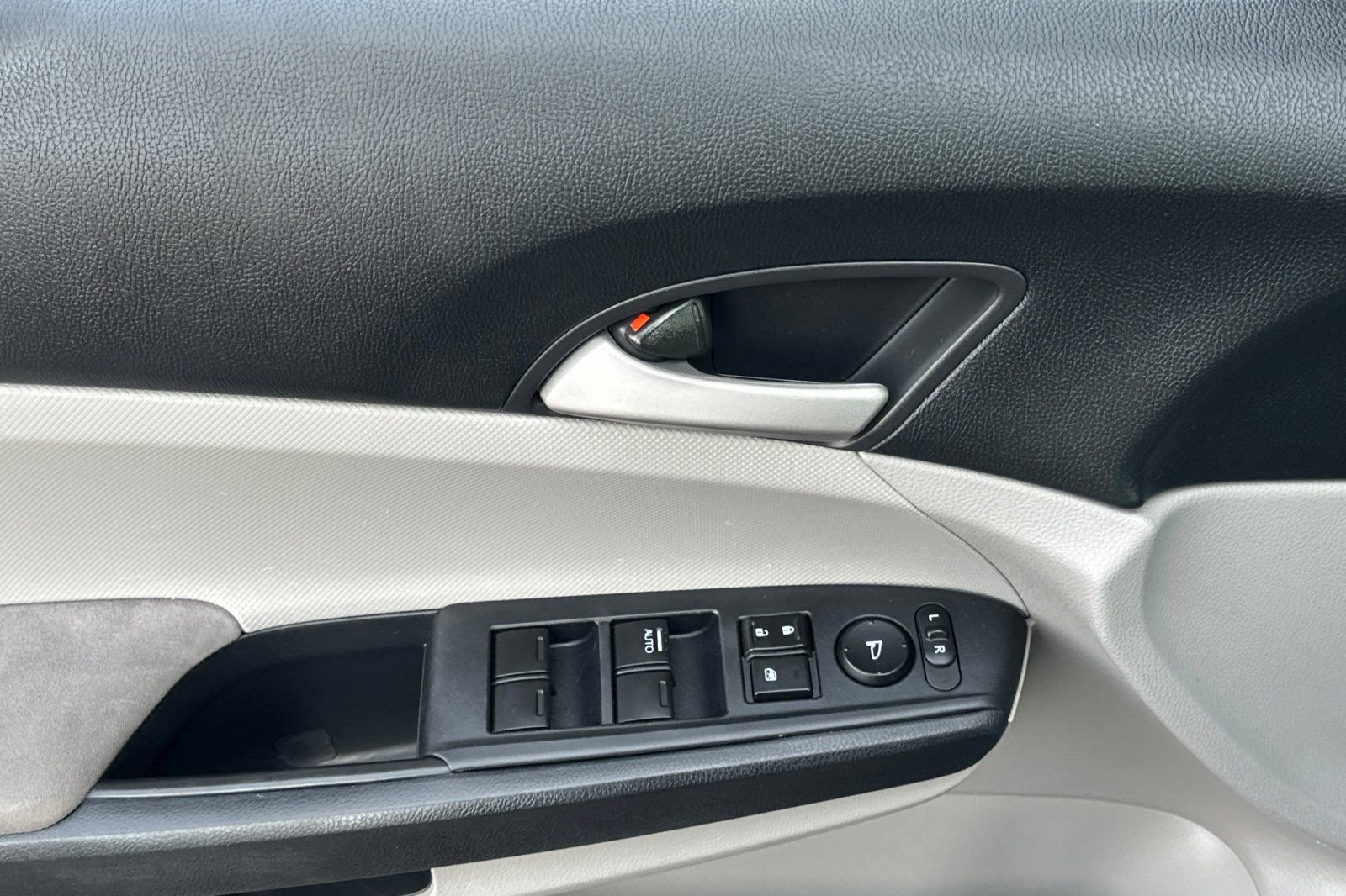 Used 2011 Honda Accord LX image 11