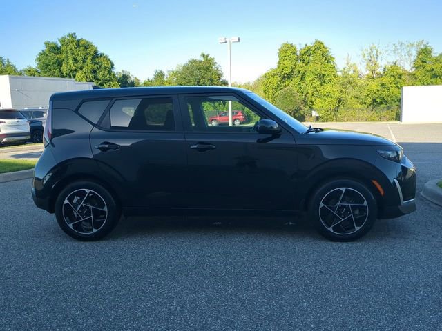 Used 2023 Kia Soul EX FWD image 3