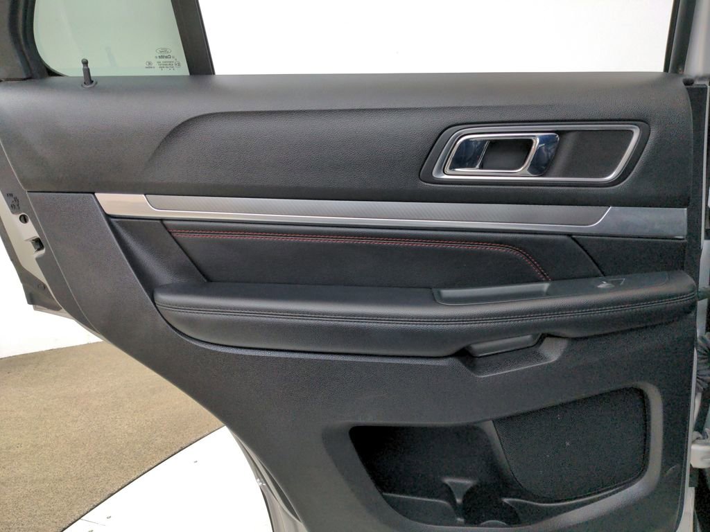 Used 2019 Ford Explorer Sport AWD/4WD image 28