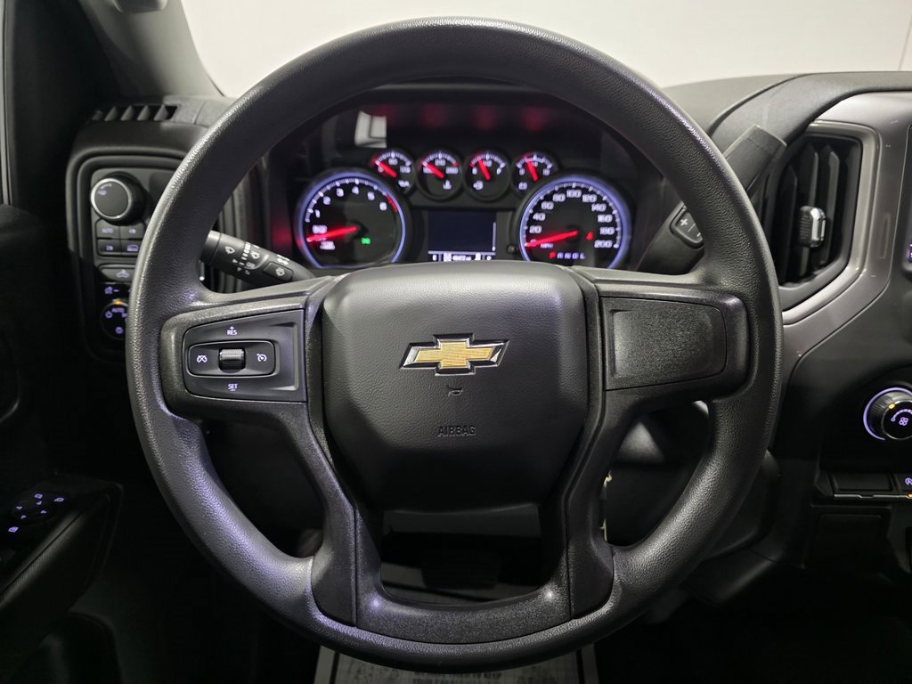 Used 2021 Chevrolet Silverado 1500 Custom image 4