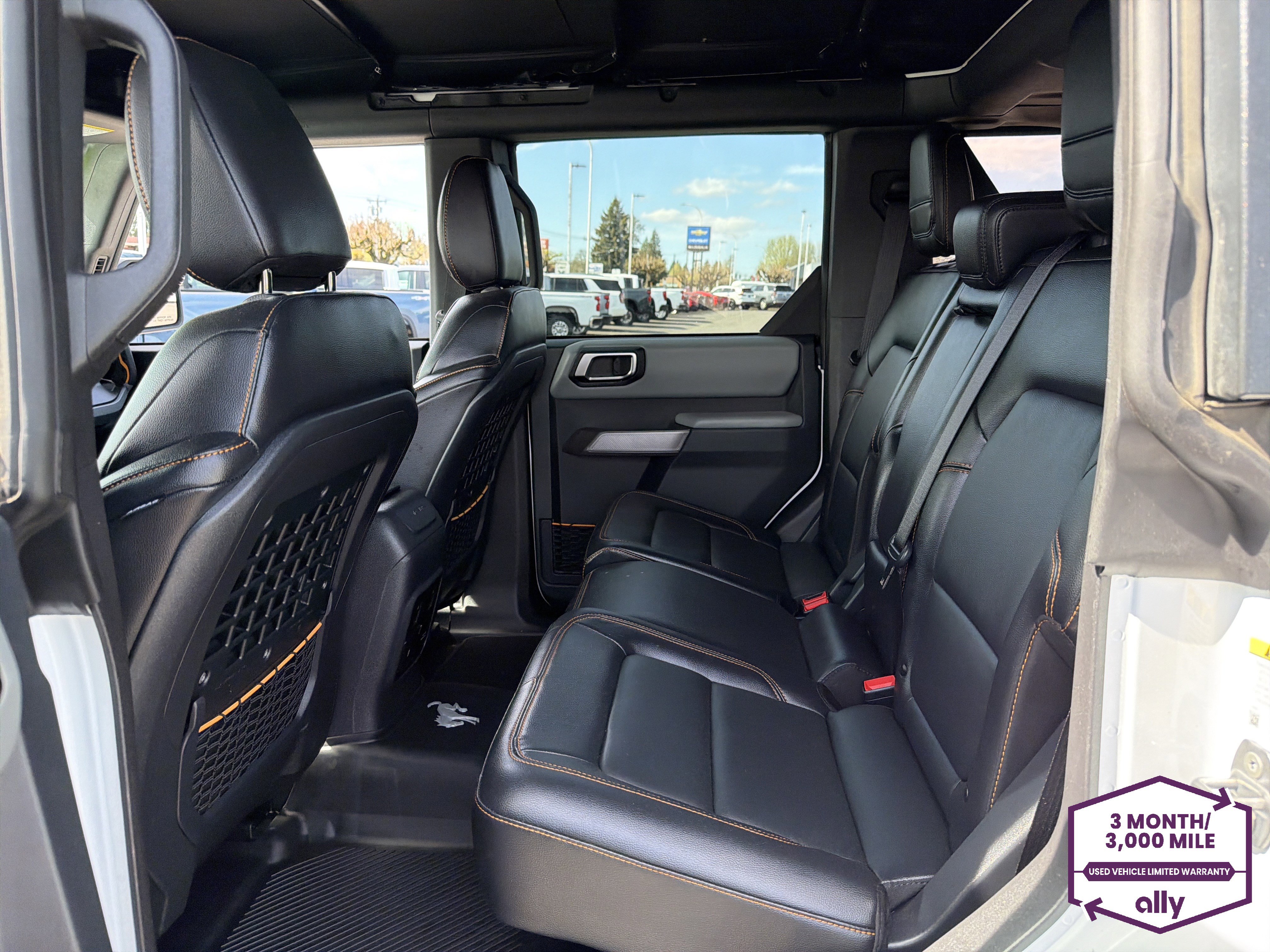 Used 2023 Ford Bronco Badlands w/ Sasquatch Package image 11