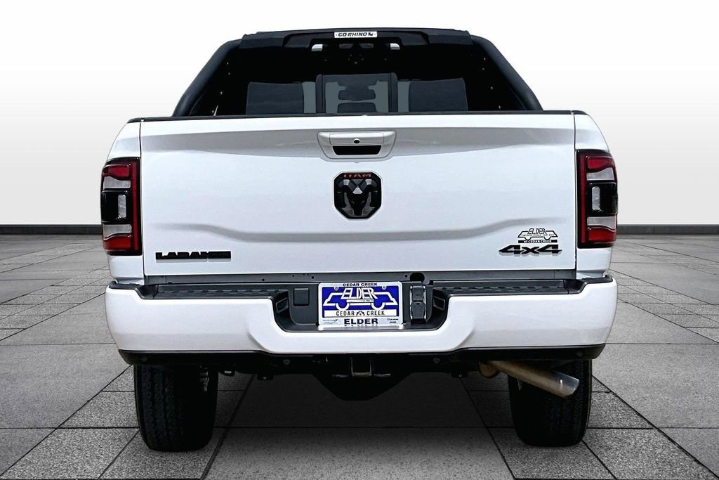 Used 2022 RAM 2500 Laramie w/ Night Edition AWD/4WD image 4