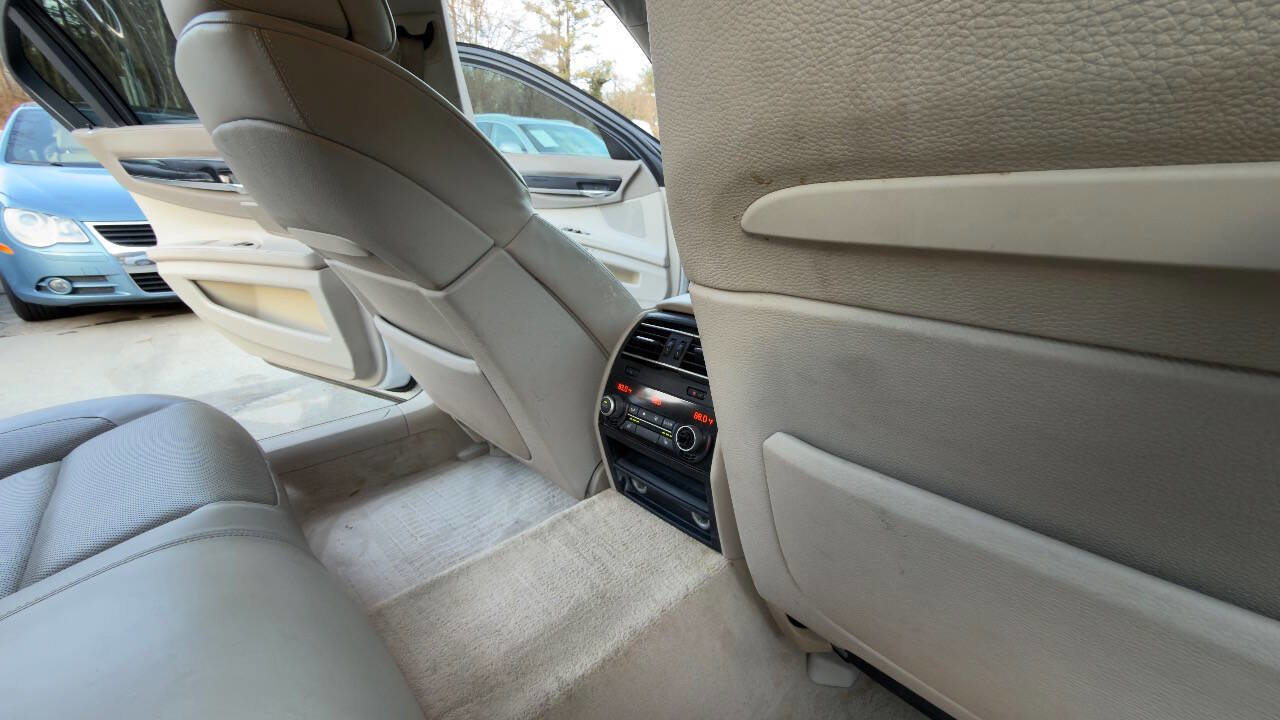Used 2009 BMW 750Li image 38