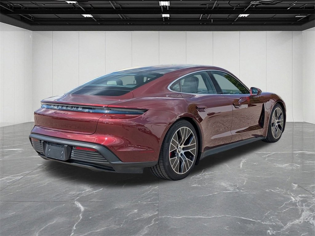 Used 2021 Porsche Taycan 4S image 10
