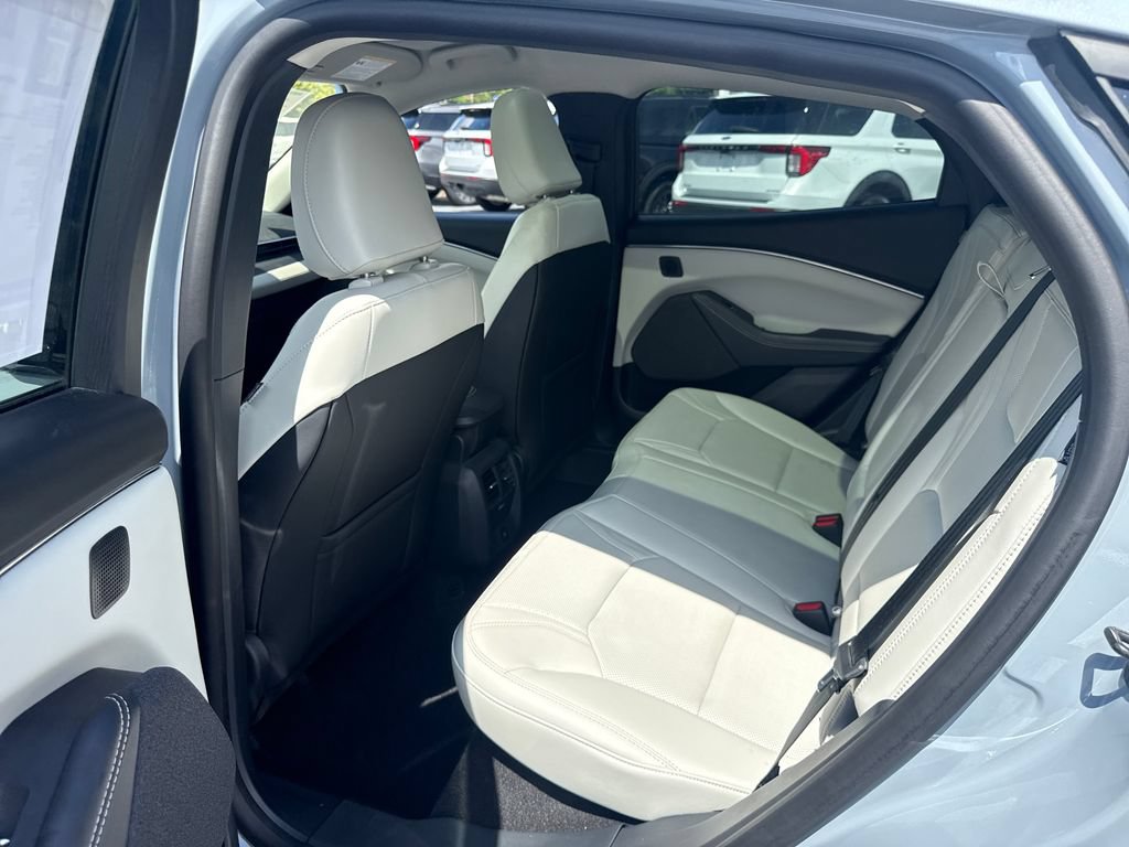 Used 2025 Ford Mustang Mach-E Premium AWD/4WD image 12