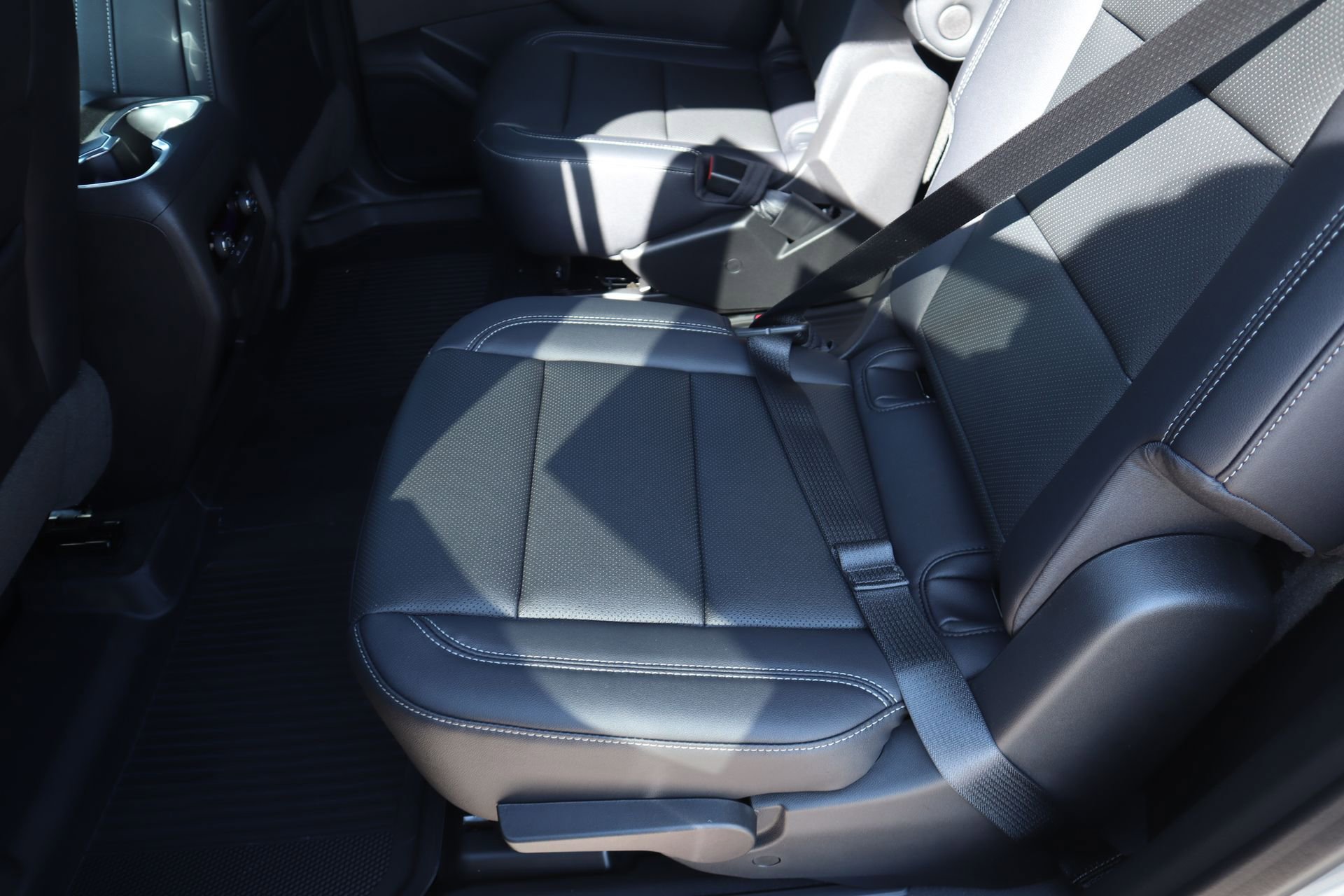 New 2026 Chevrolet Traverse LT w/ Driver Confidence Package FWD image 14