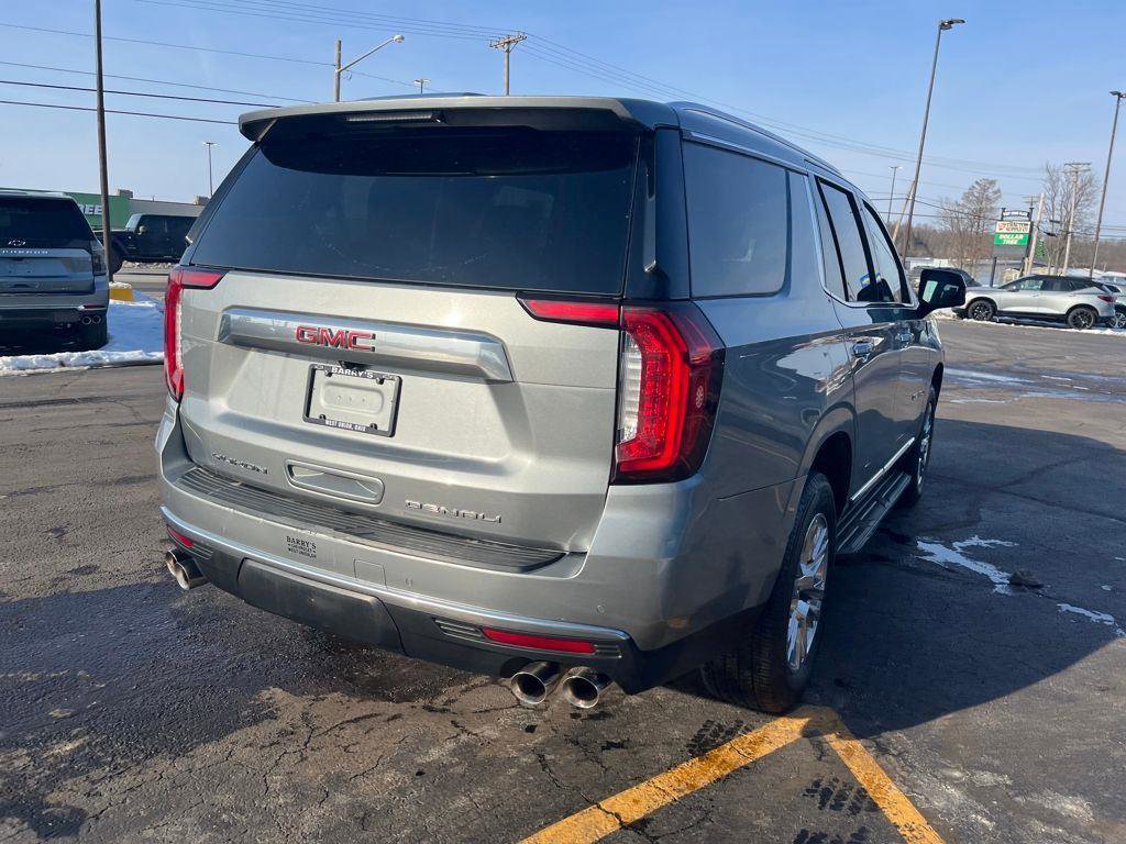 Used 2023 GMC Yukon Denali AWD/4WD image 5