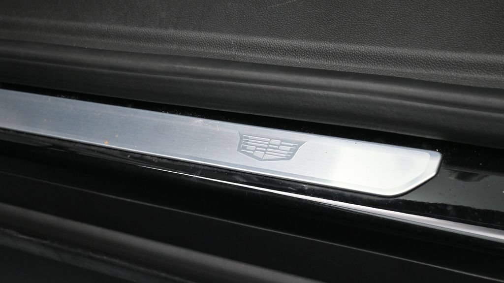Certified 2024 Cadillac XT4 Luxury FWD image 20