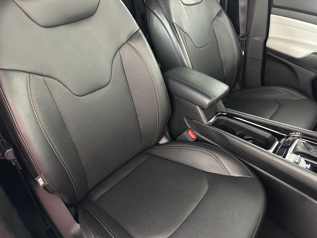 Used 2023 Jeep Compass Limited AWD/4WD image 28