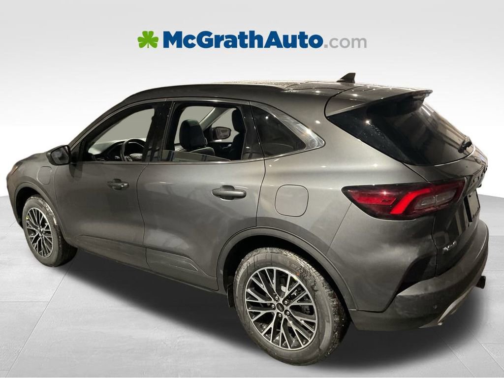 New 2026 Ford Escape SE w/ Class II Trailer Tow Package image 5