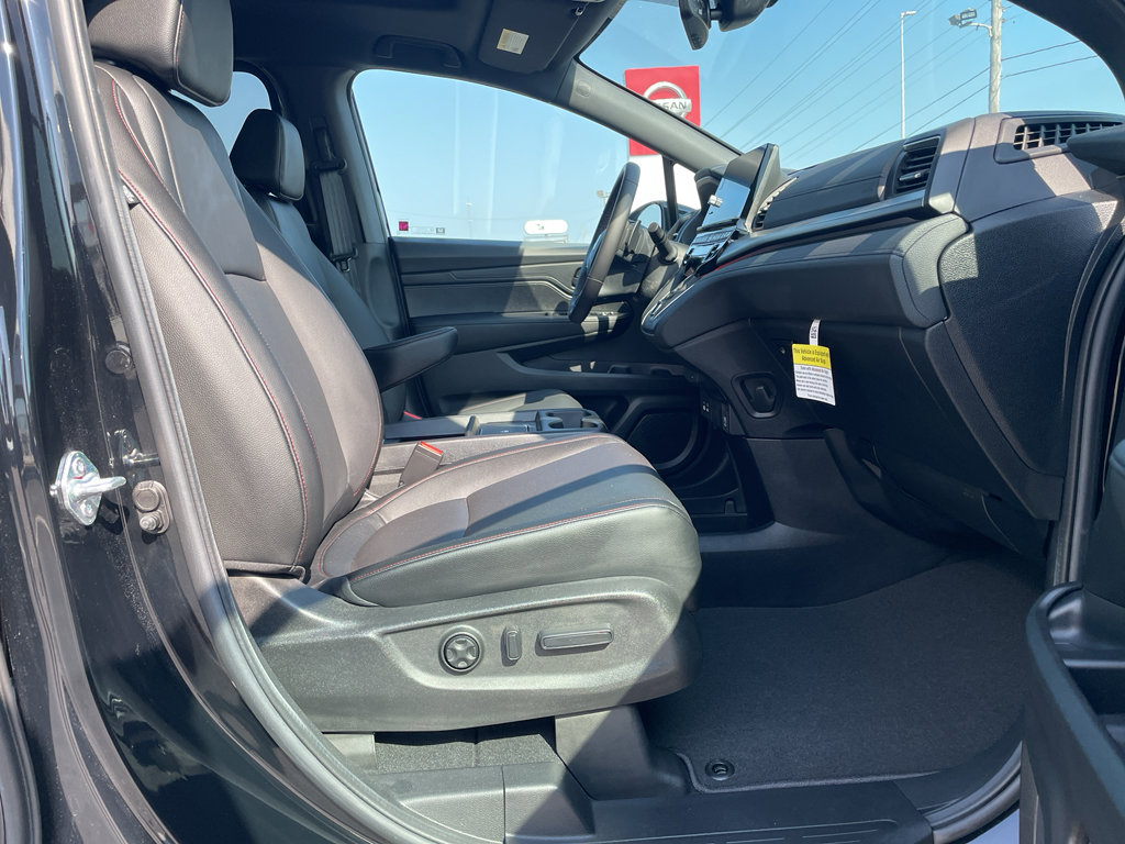 Used 2025 Honda Odyssey Sport-L image 25