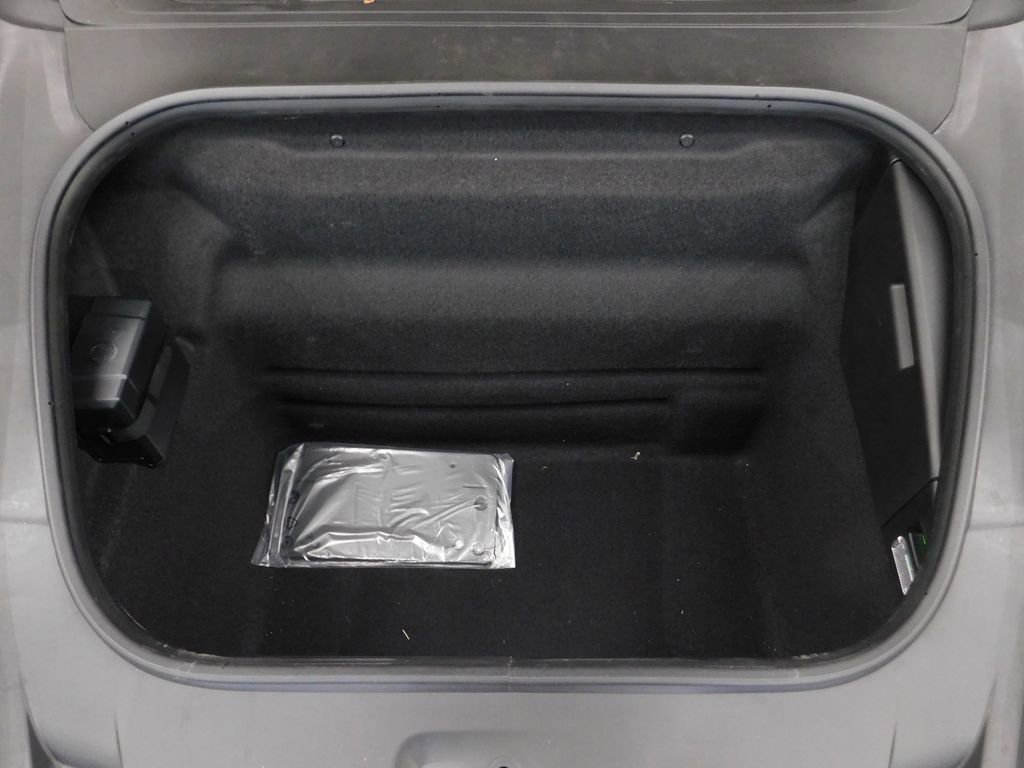 Used 2025 Porsche 911 Carrera T image 17