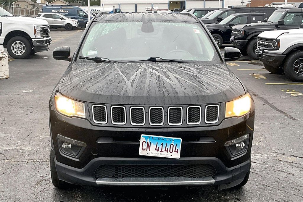 Used 2019 Jeep Compass Latitude w/ Popular Equipment Group AWD/4WD image 2