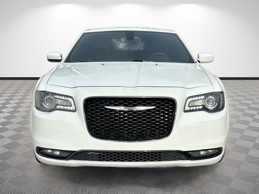 Used 2016 Chrysler 300 S w/ Light Group RWD image 1