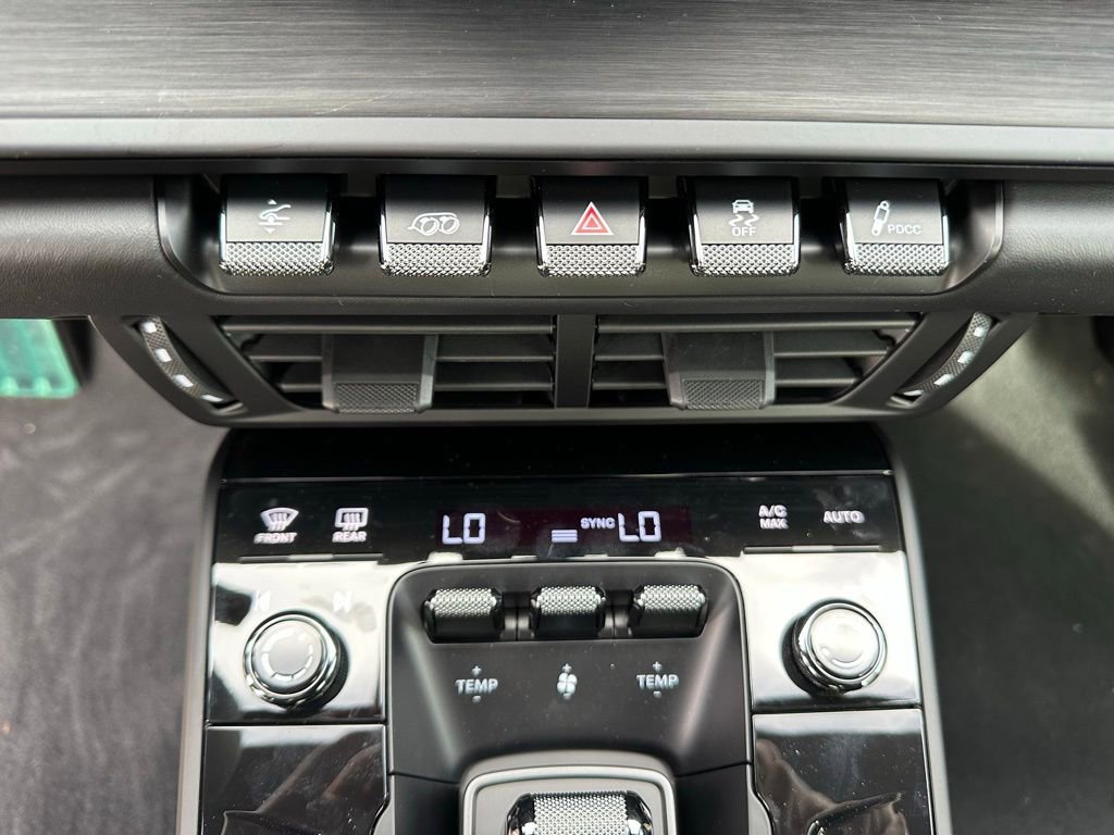 Certified 2026 Porsche 911 Carrera GTS image 25