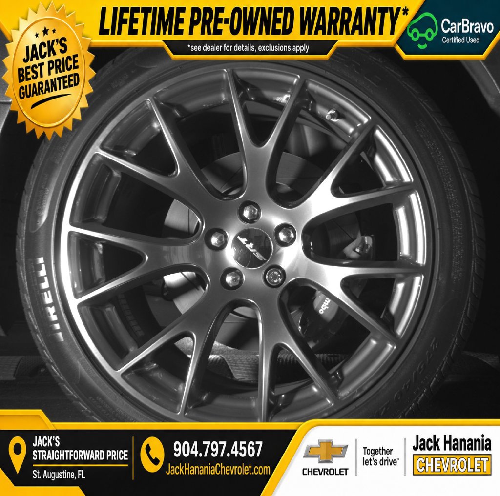 Used 2015 Dodge Challenger SRT RWD image 28