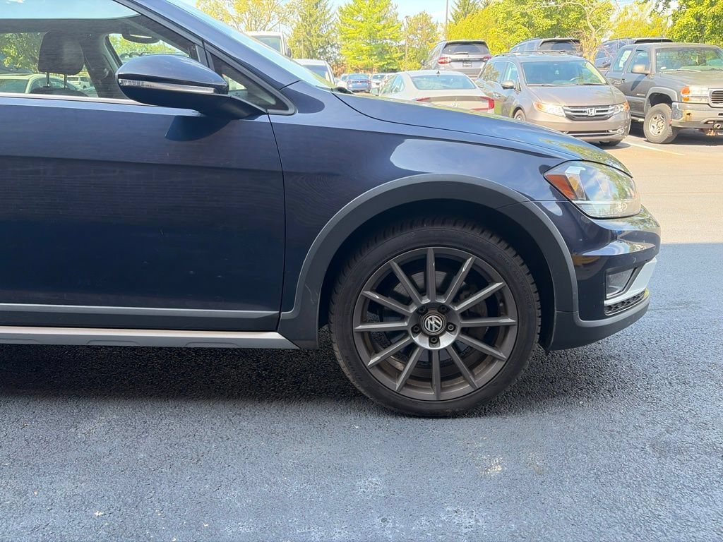 Used 2019 Volkswagen Golf Alltrack S AWD/4WD image 5