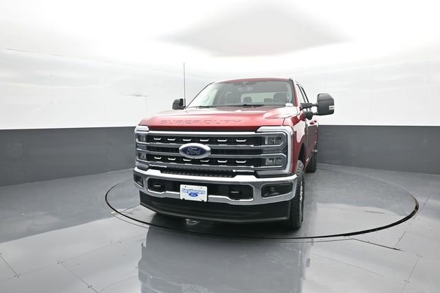 New 2026 Ford F250 Lariat w/ FX4 Off-Road Package image 3
