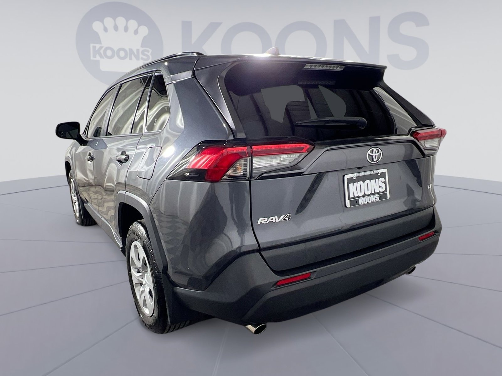 Used 2019 Toyota RAV4 LE image 4