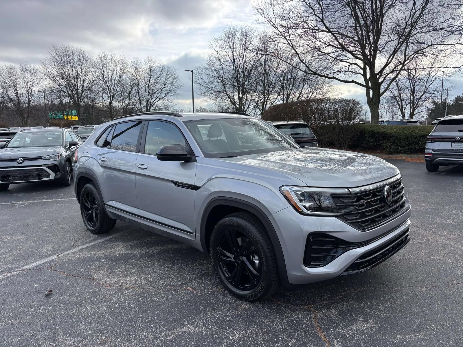 New 2026 Volkswagen Atlas Cross Sport SEL R-Line