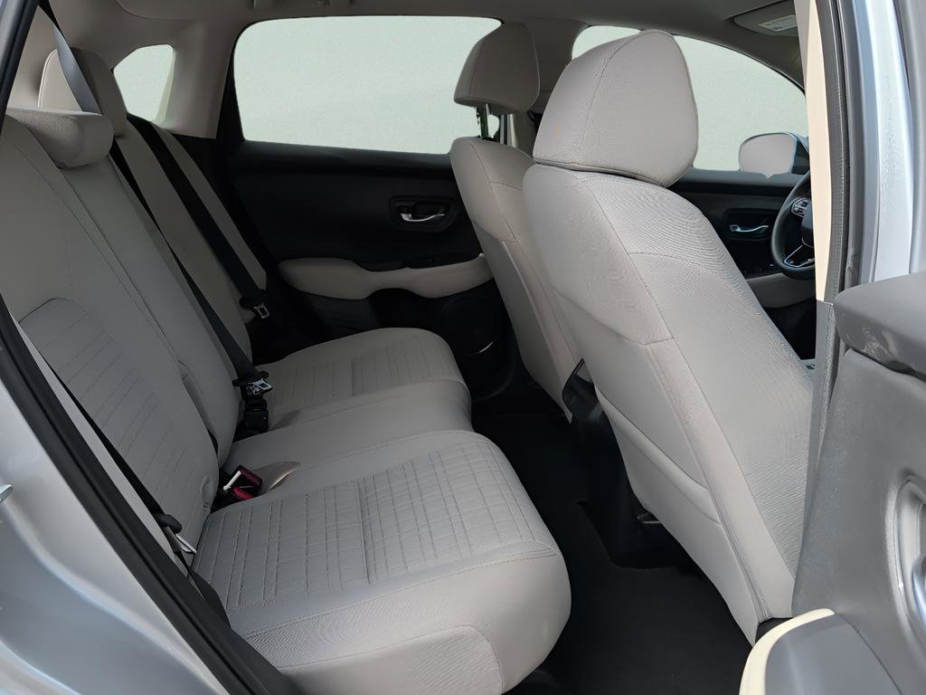 Certified 2026 Honda HR-V LX image 36