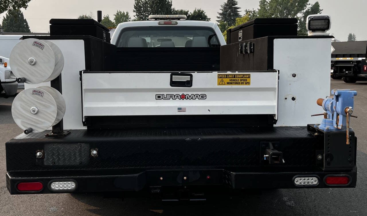 Used 2012 Ford F550 4x4 Crew Cab Super Duty w/ Payload Upgrade Pkg image 6