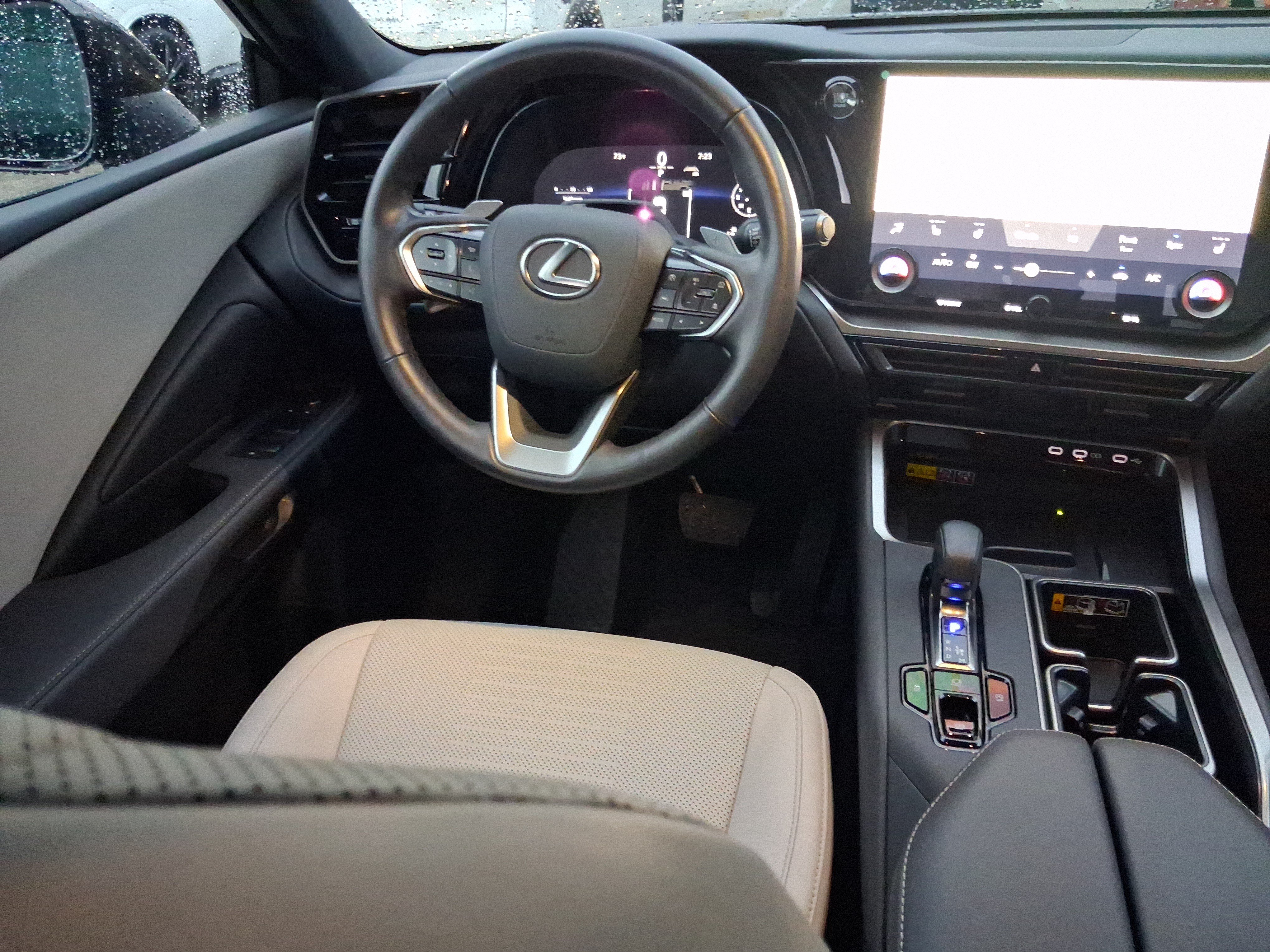 Used 2026 Lexus TX 350 FWD w/ Convenience Package image 8