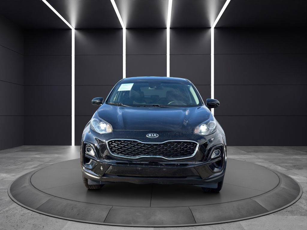 Used 2022 Kia Sportage LX image 2